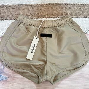 FEAR OF GOD ESSENTIALS
 Nylon Shorts